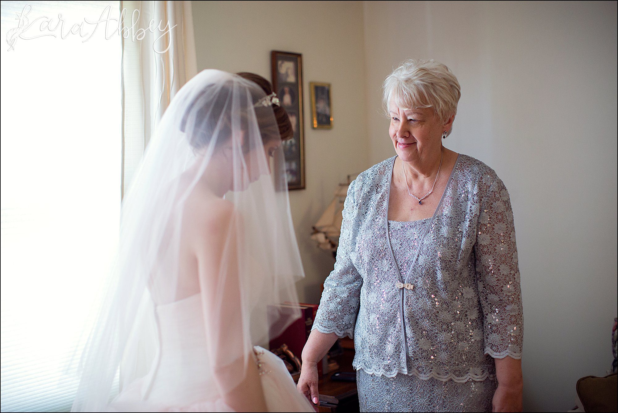 Bride Getting Ready in Irwin, PA