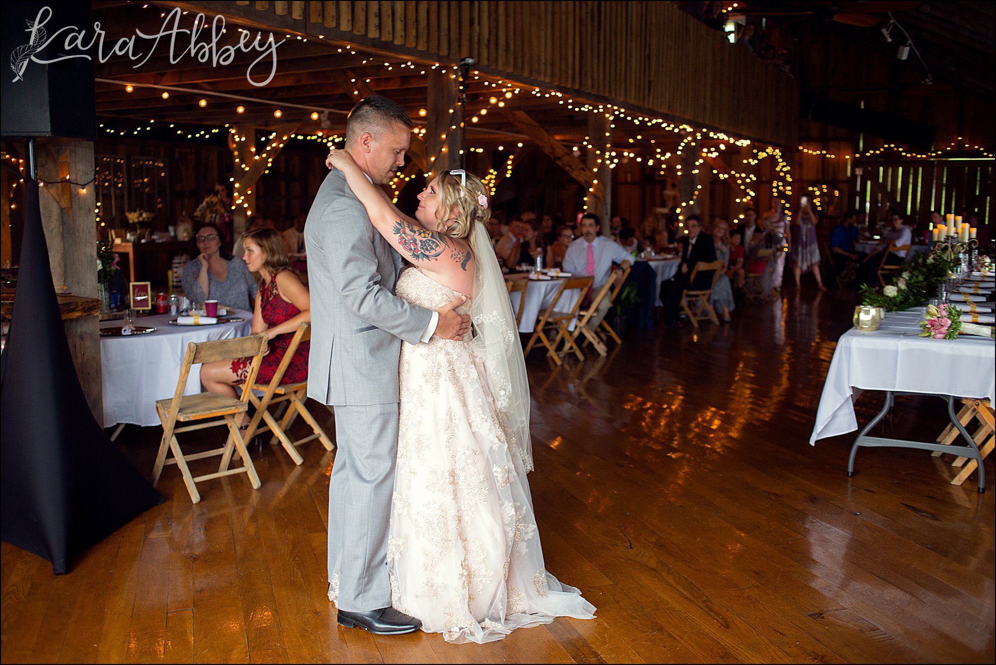 Elegant Summer Wedding at Five Pines Barn in Irwin, PA
