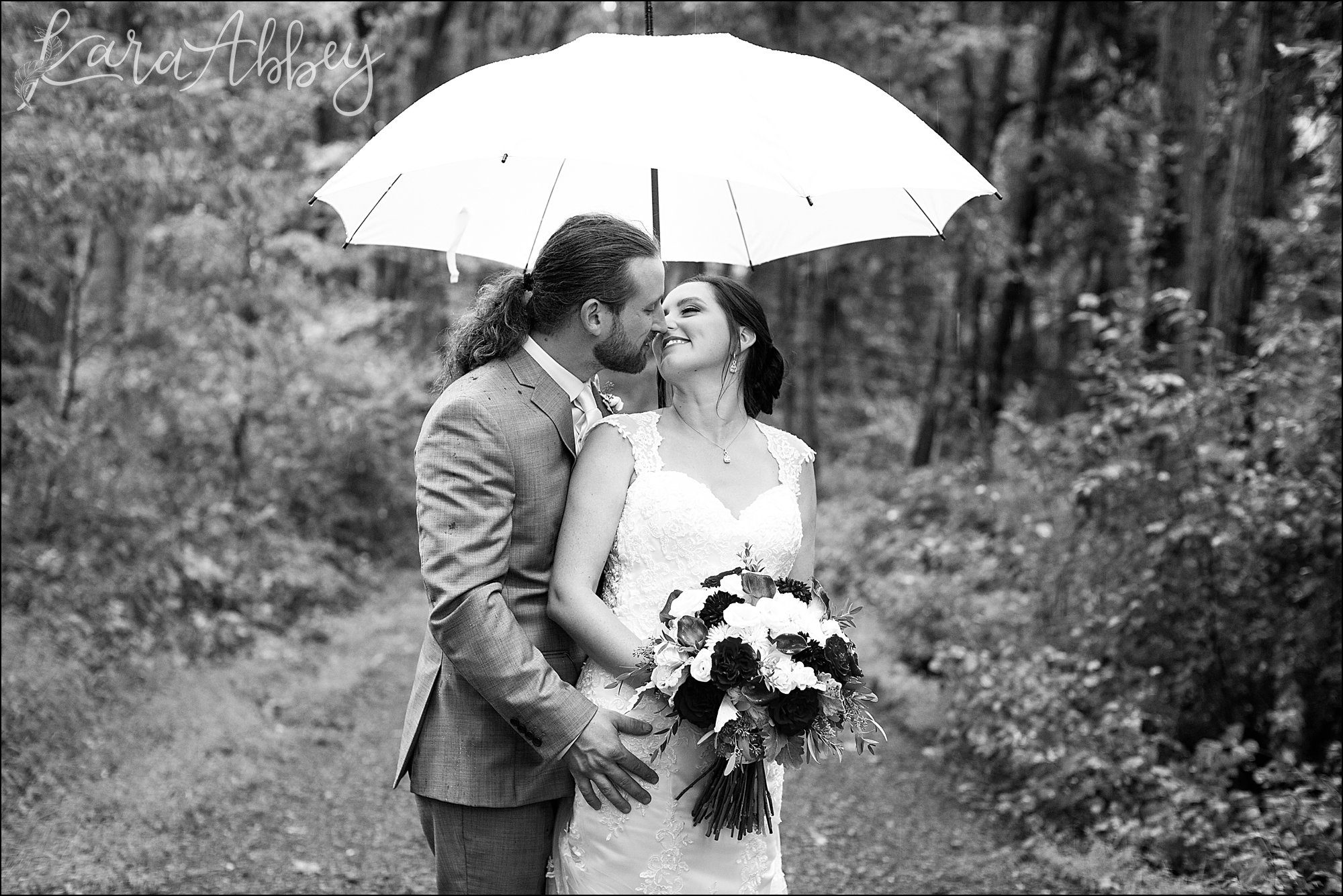Rainy Summer Wedding Portraits at Bushy Run Battlefield in Jeannette, PA