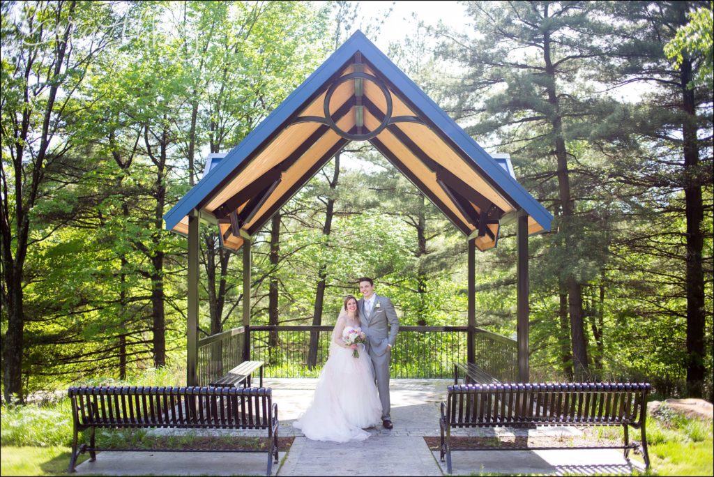 Irwin, PA Wedding Photographer - Wedding Highlights at White Oak Park