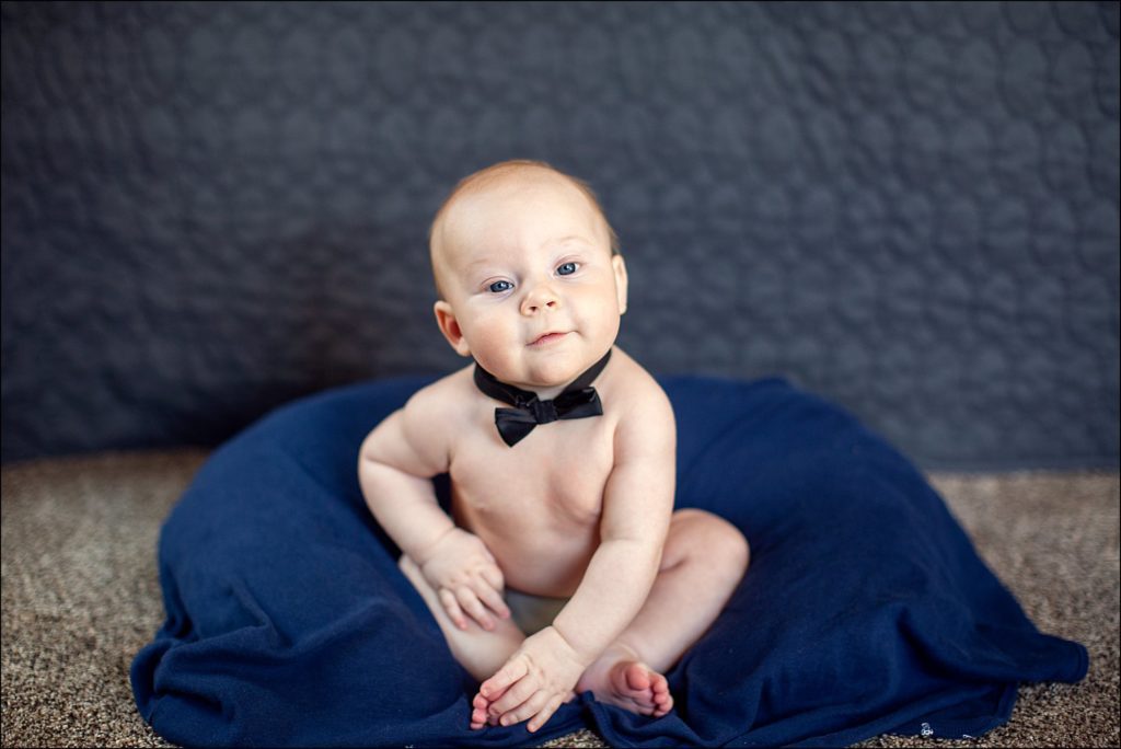 Leander Roxas 4 Month Milestone Photos in Irwin, PA