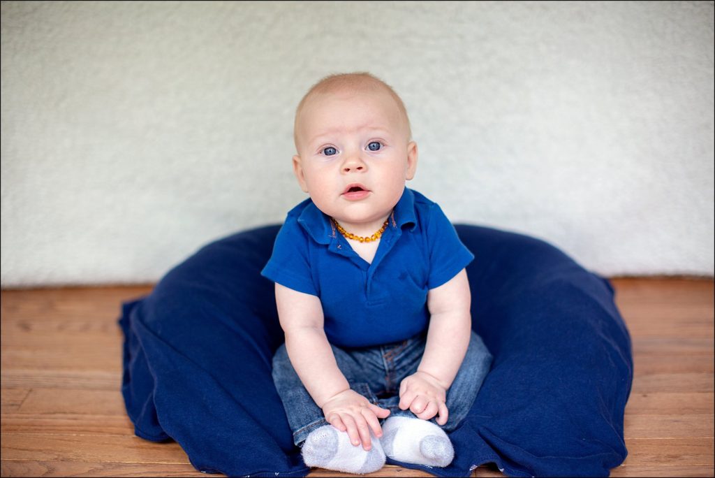 Leander Roxas 5 Month Milestone Photos in Irwin, PA