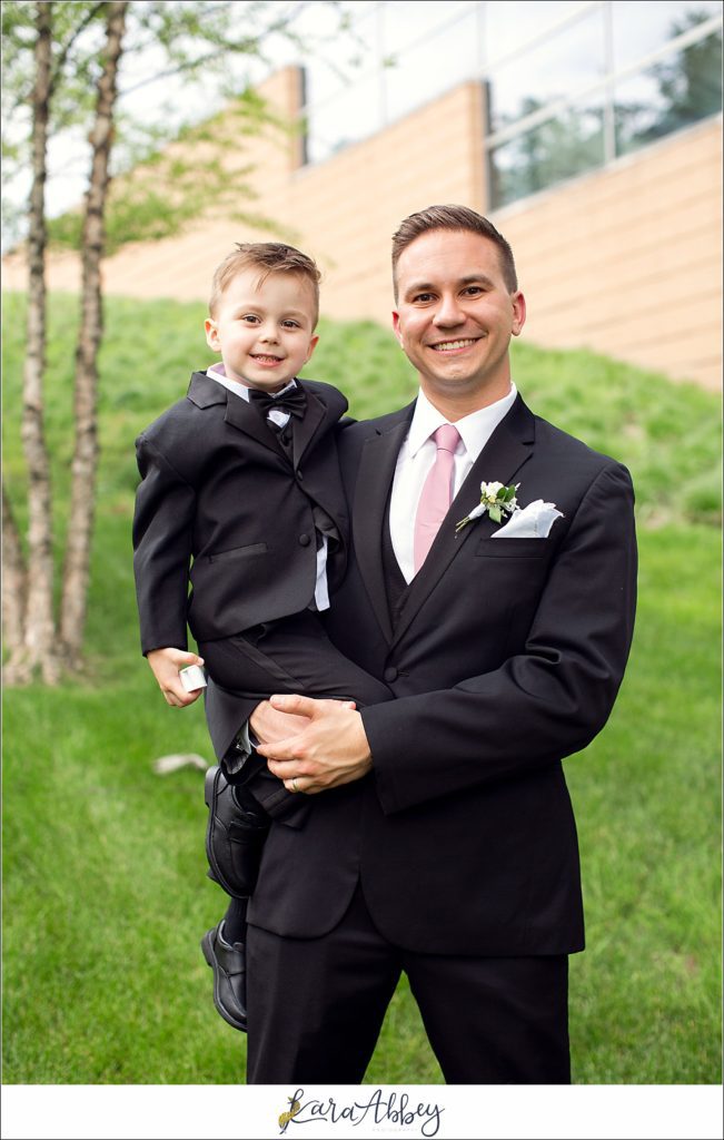Downtown Pittsburgh Pastel Spring Wedding Day Highlights - Formal Portraits at Mellon Green