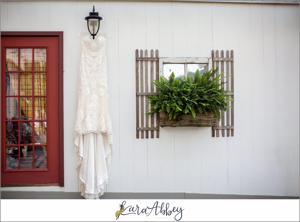 Navy and Pink Summer Outdoor Wedding at the Hayloft in Rockwood, PA Bridal Details