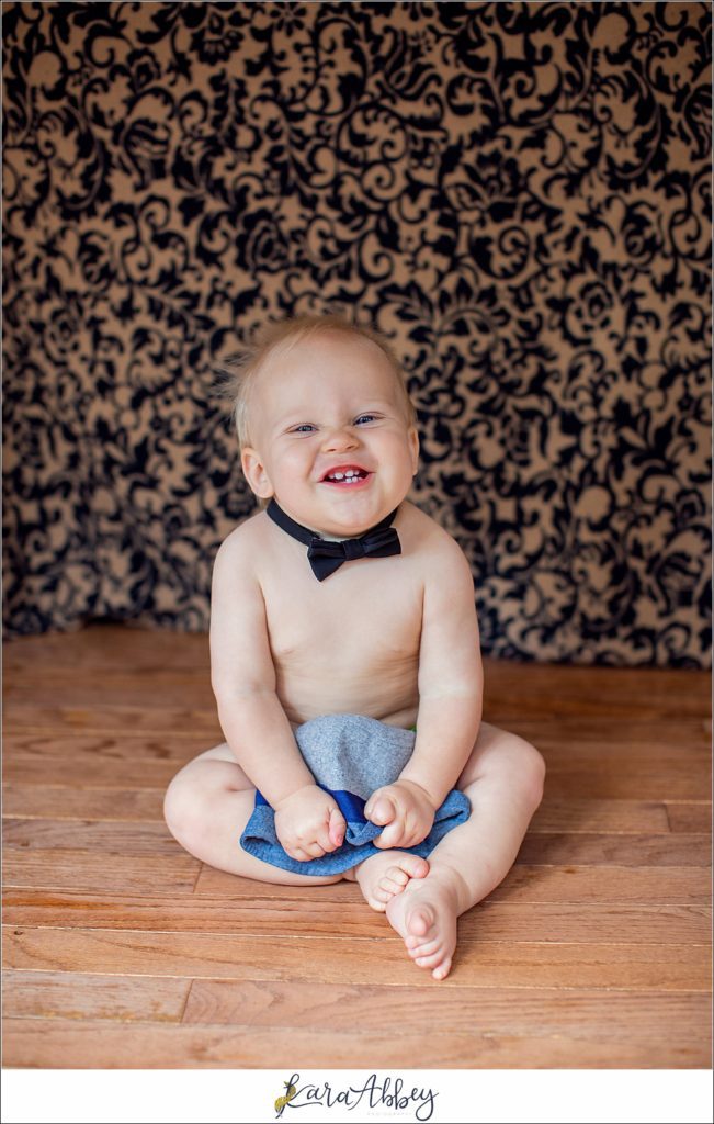 Leander Roxas 10 Month Portraits in Irwin, PA