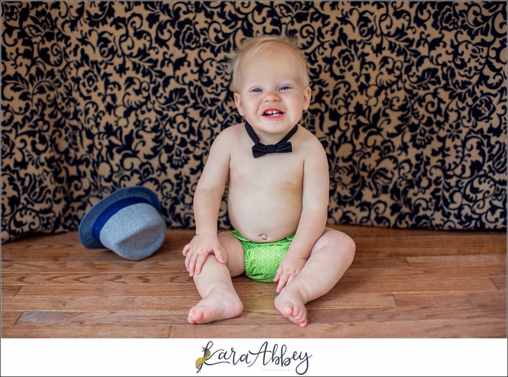 Leander Roxas 10 Month Portraits in Irwin, PA