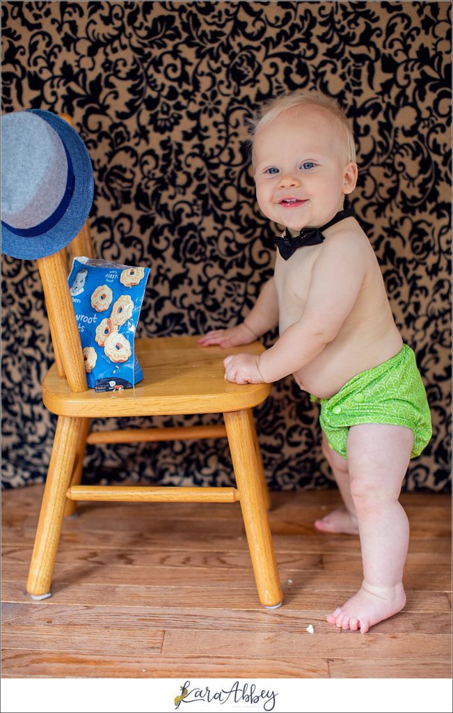 Leander Roxas 10 Month Portraits in Irwin, PA