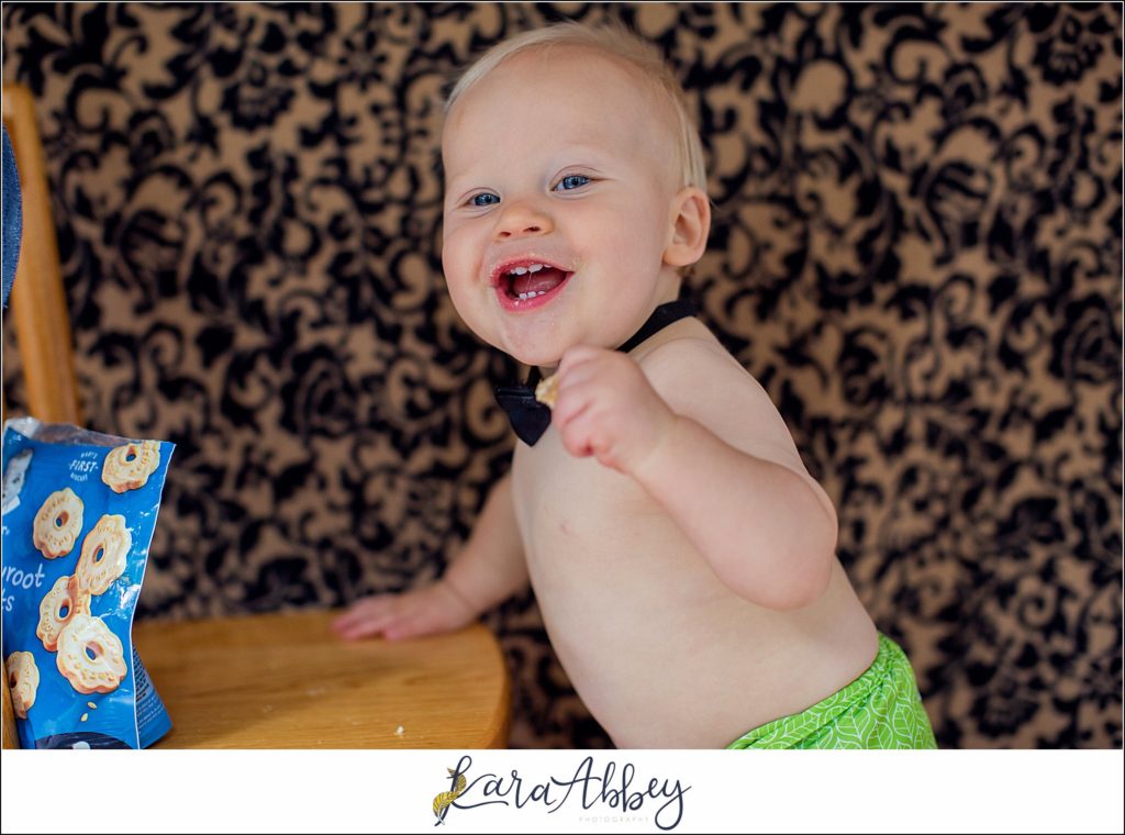 Leander Roxas 10 Month Portraits in Irwin, PA