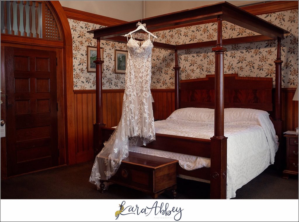 Maroon & Navy Fall Wedding at the Belhurst Castle in Geneva NY