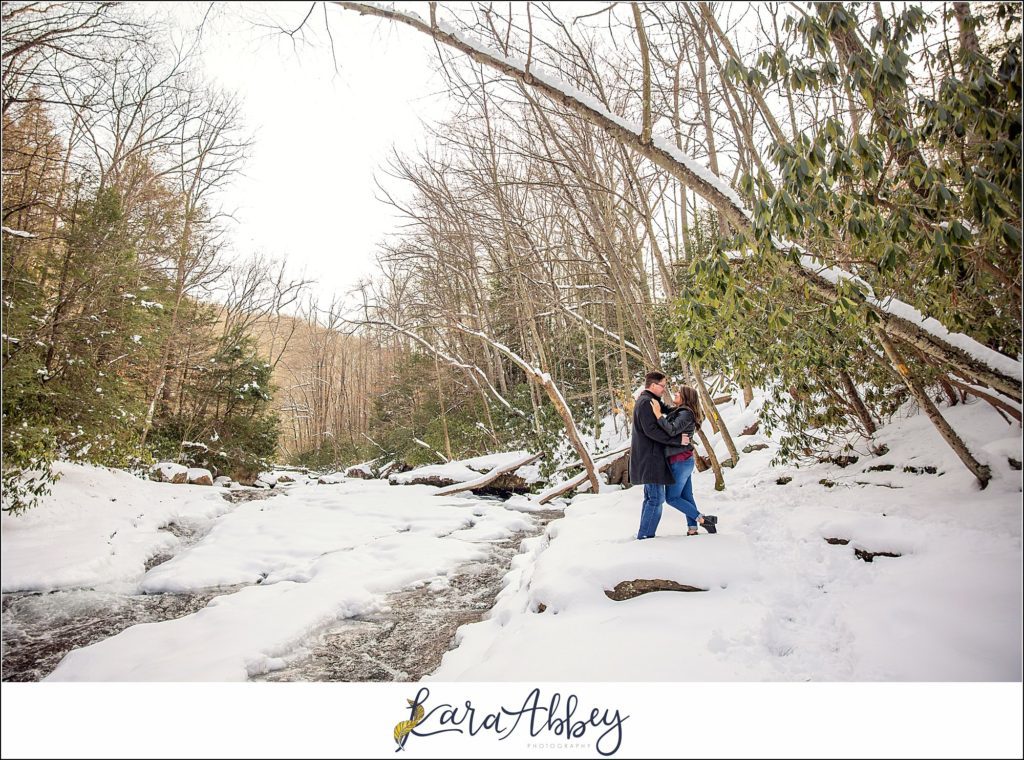 Snowy Winter Engagement Session at Ohiopyle State Park