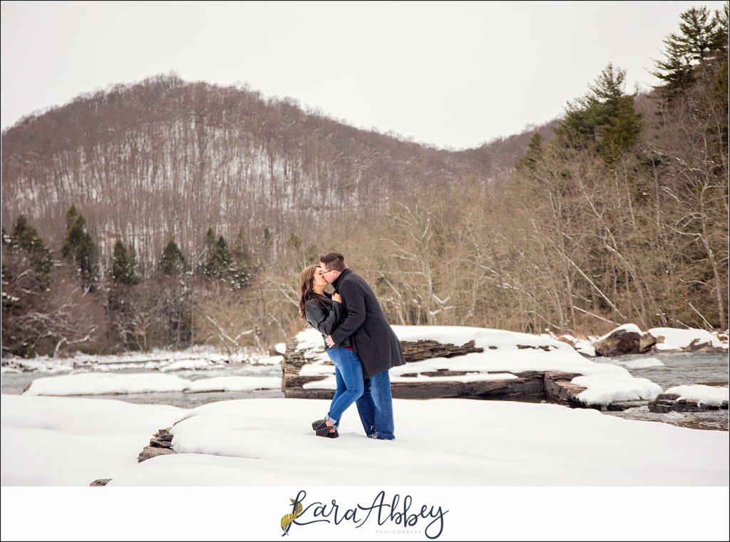 Snowy Winter Engagement Session at Ohiopyle State Park