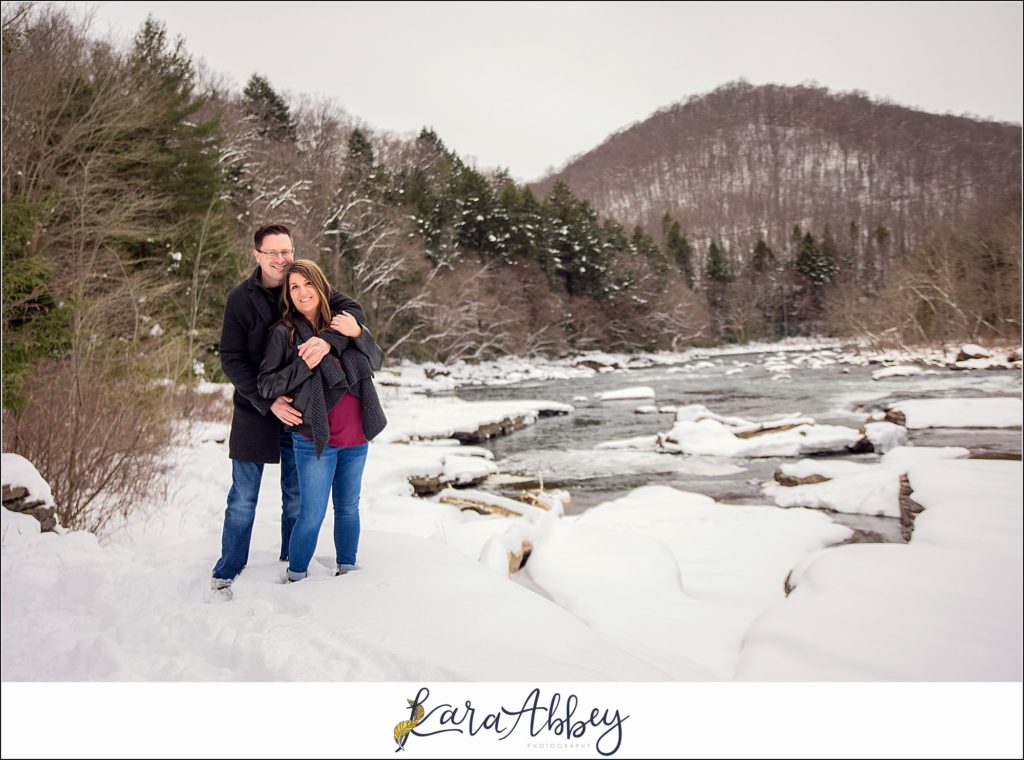 Snowy Winter Engagement Session at Ohiopyle State Park