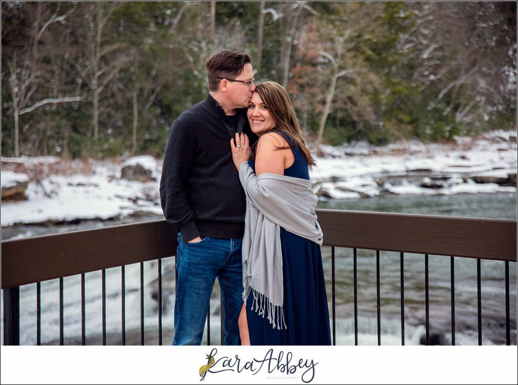 Snowy Winter Engagement Session at Ohiopyle State Park
