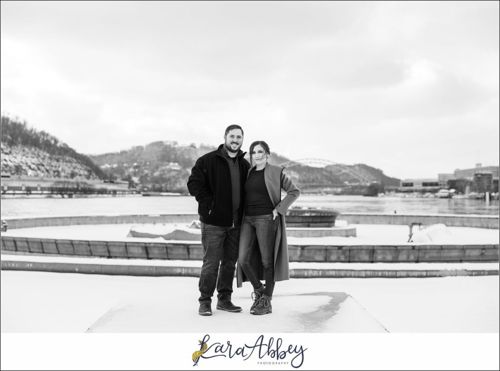 Winter Snowy Elopement Portraits in Point State Park in Pittsburgh PA