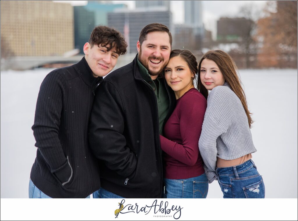Winter Snowy Elopement Portraits in Point State Park in Pittsburgh PA