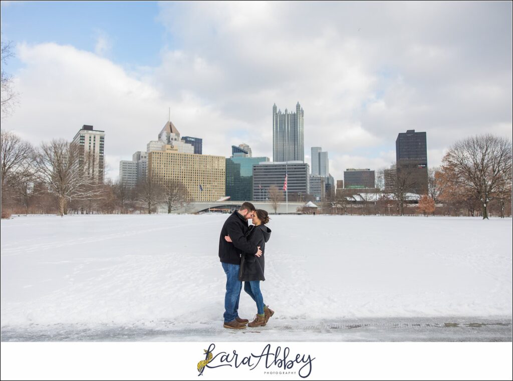 Winter Snowy Elopement Portraits in Point State Park in Pittsburgh PA