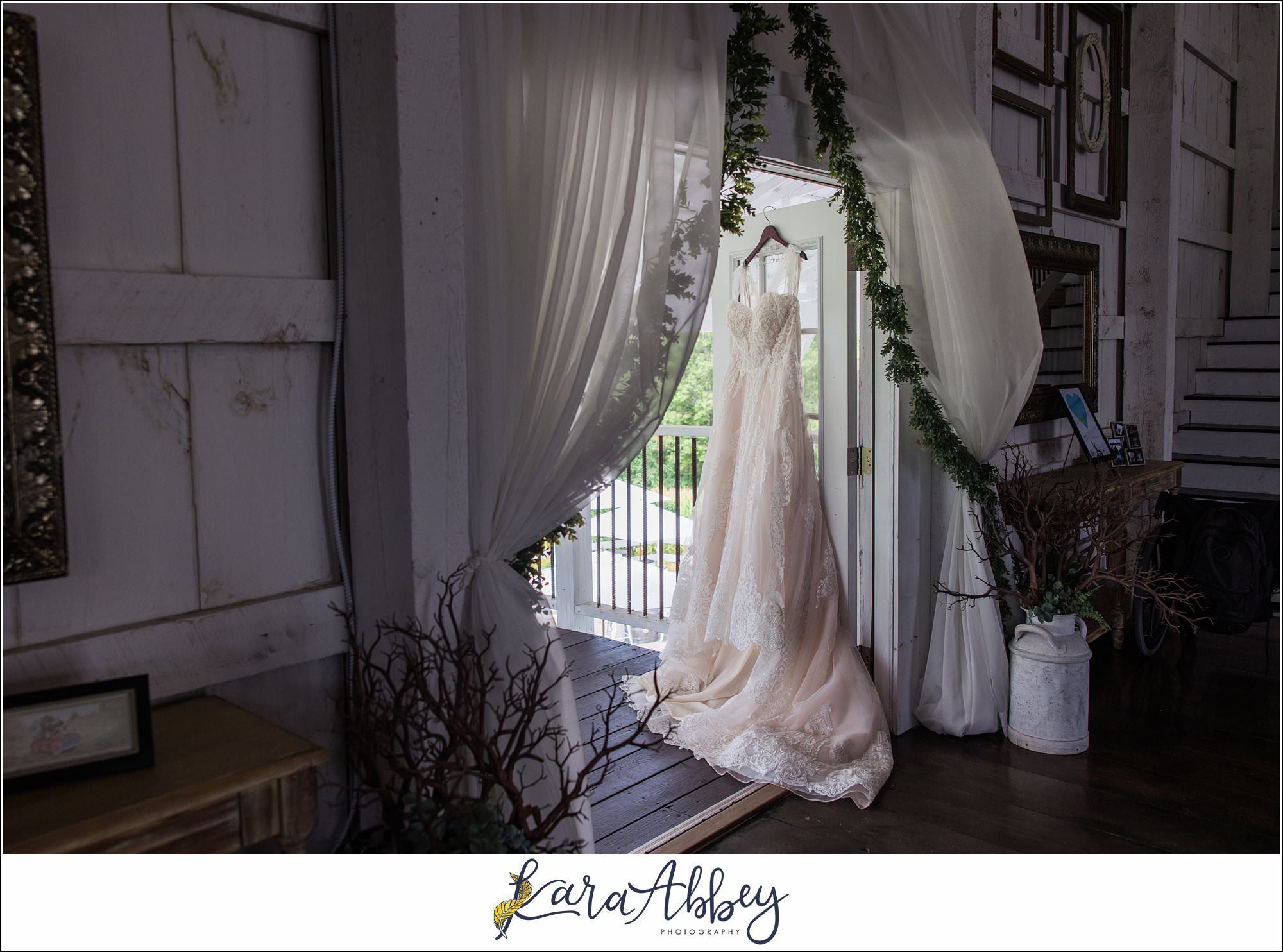 Summer Wedding at White Barn at Lucas Farm in Oakland MD