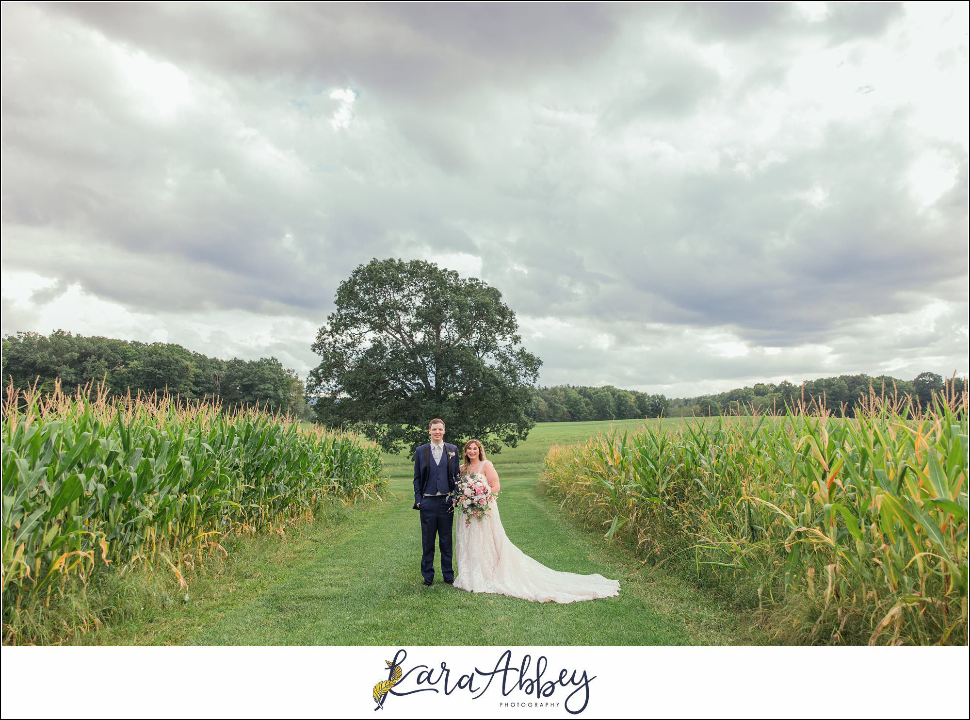 Summer Wedding at White Barn at Lucas Farm in Oakland MD