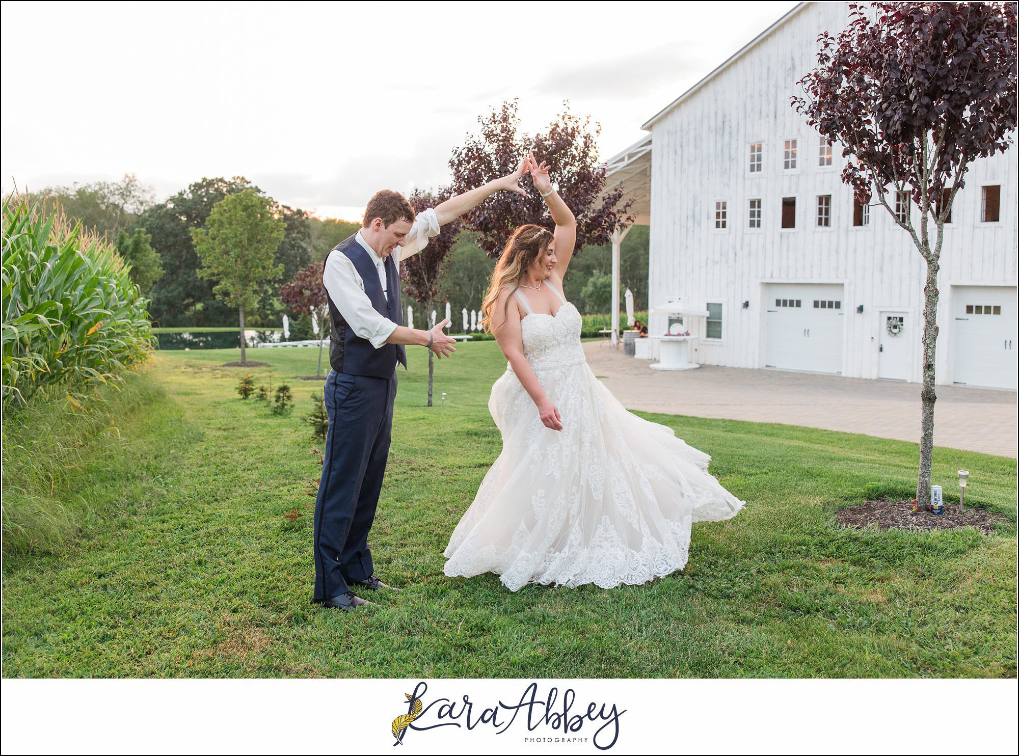 Summer Wedding at White Barn at Lucas Farm in Oakland MD
