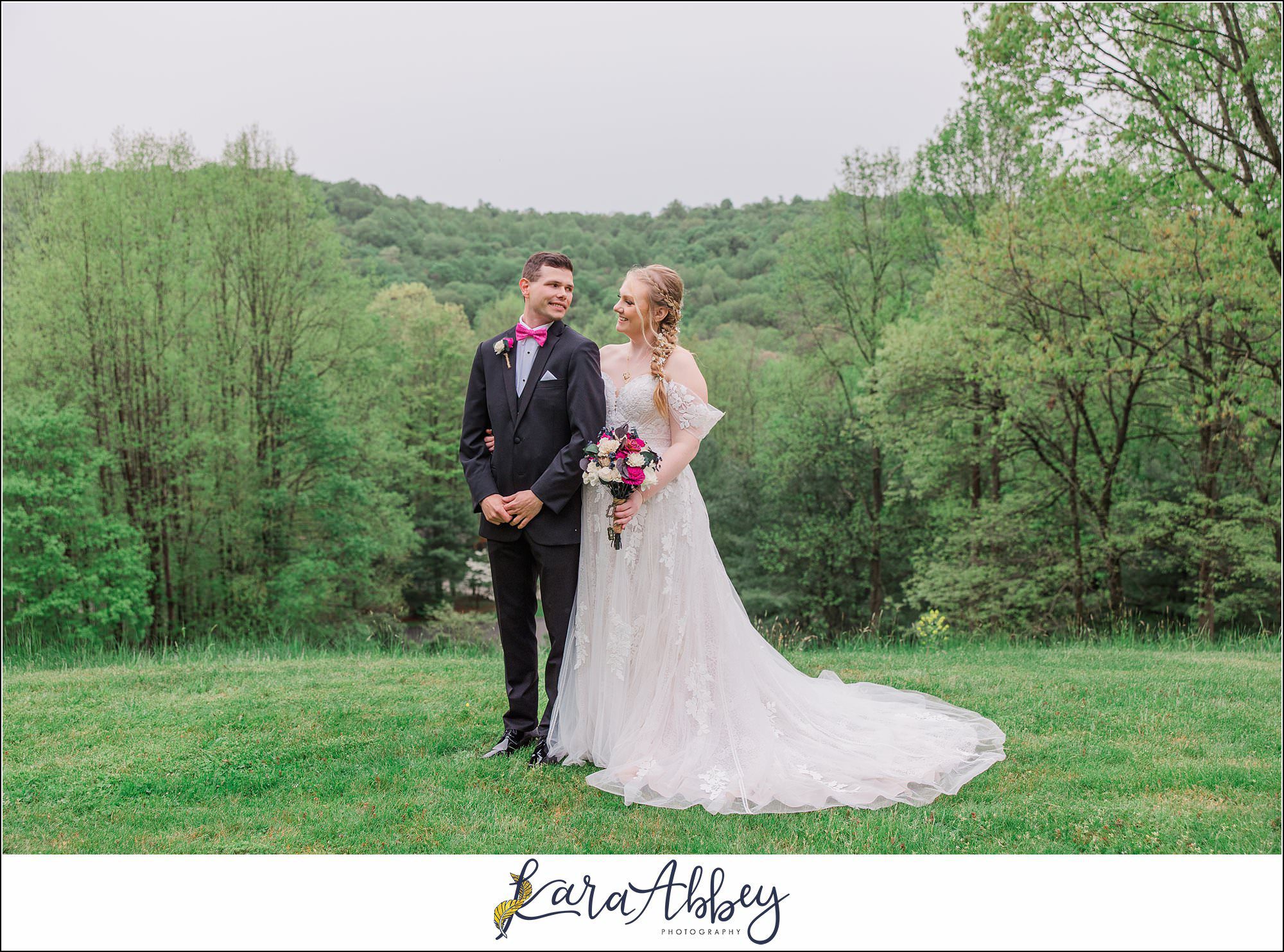 Rainy Spring Wedding at Oak Lodge in Stahlstown, PA