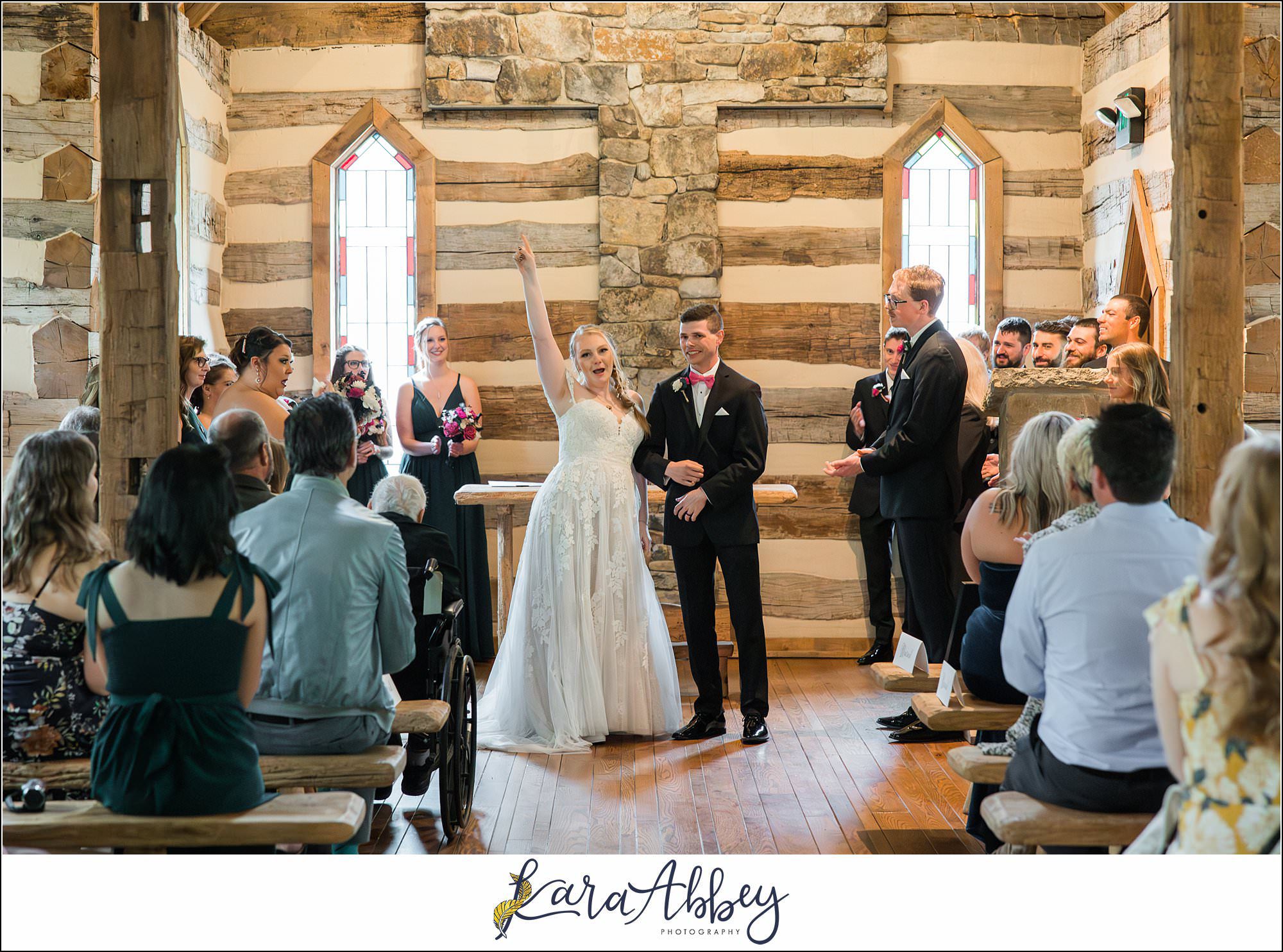 Rainy Spring Wedding at Oak Lodge in Stahlstown, PA