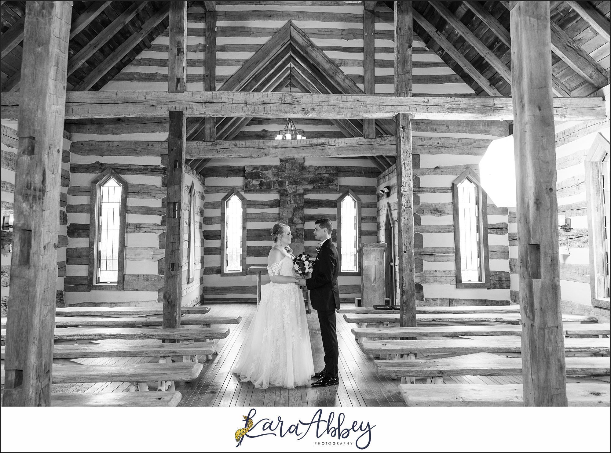 Rainy Spring Wedding at Oak Lodge in Stahlstown, PA