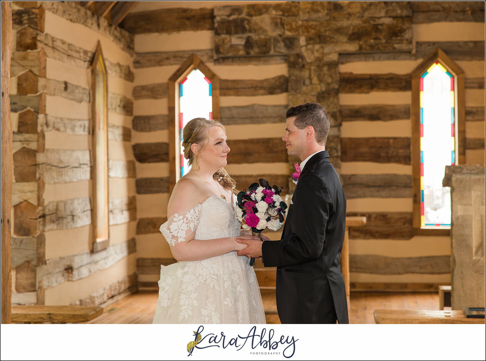 Rainy Spring Wedding at Oak Lodge in Stahlstown, PA