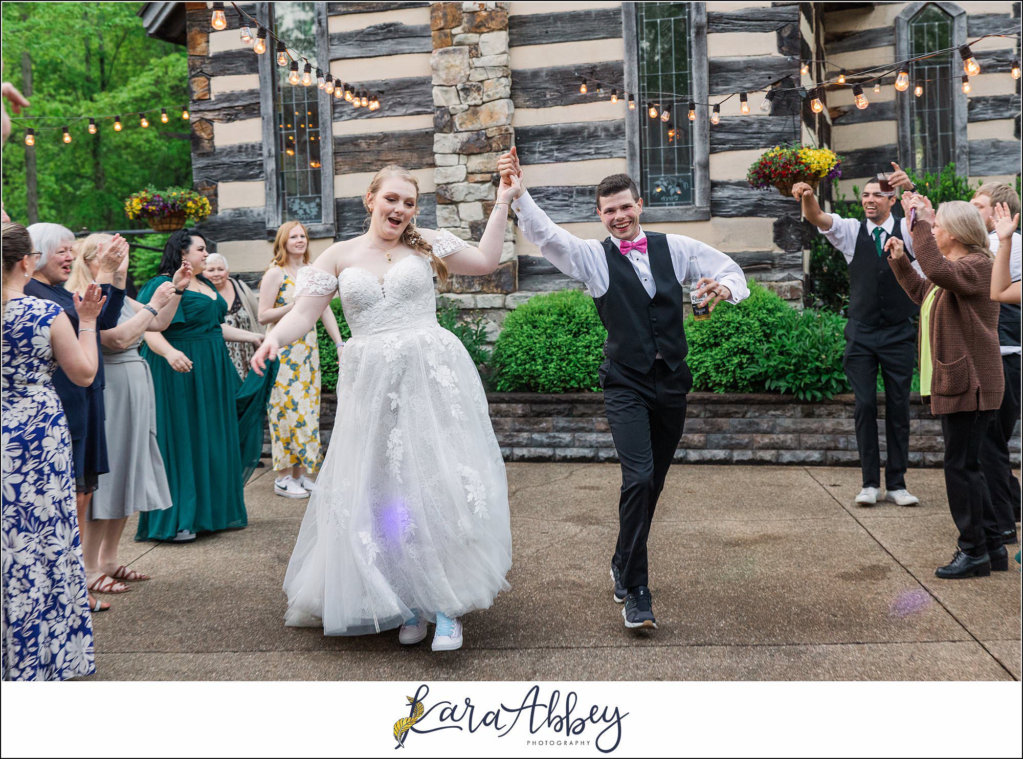 Rainy Spring Wedding at Oak Lodge in Stahlstown, PA