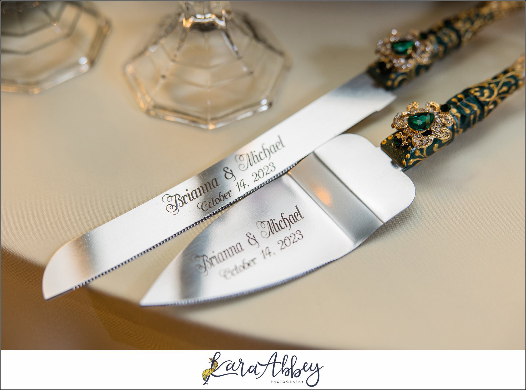 Jewel Tone Fall Wedding at Soldiers and Sailors Memorial Hall in Pittsburgh, PA
