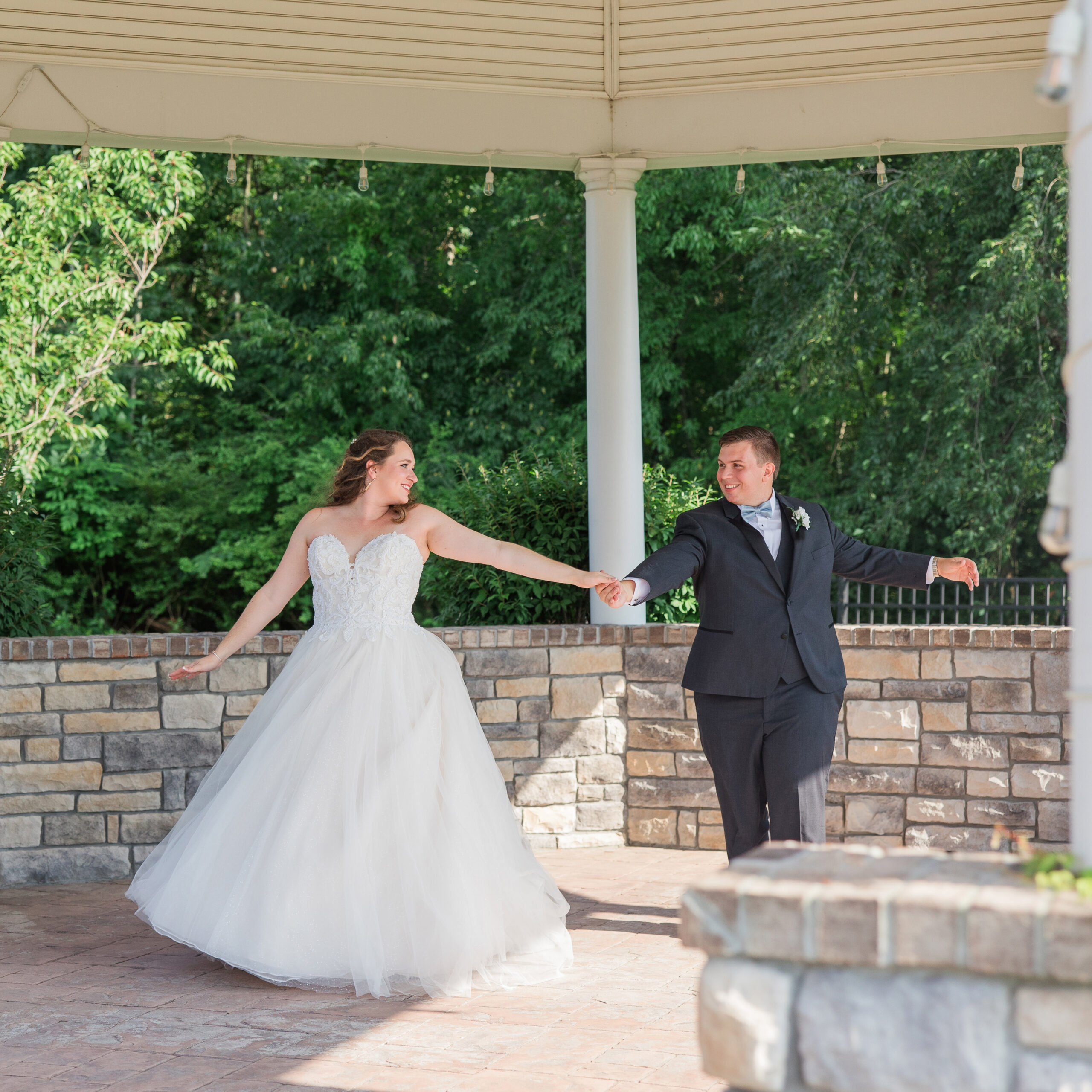 Wedding Photographer in Irwin, PA | Kara Abbey Photography