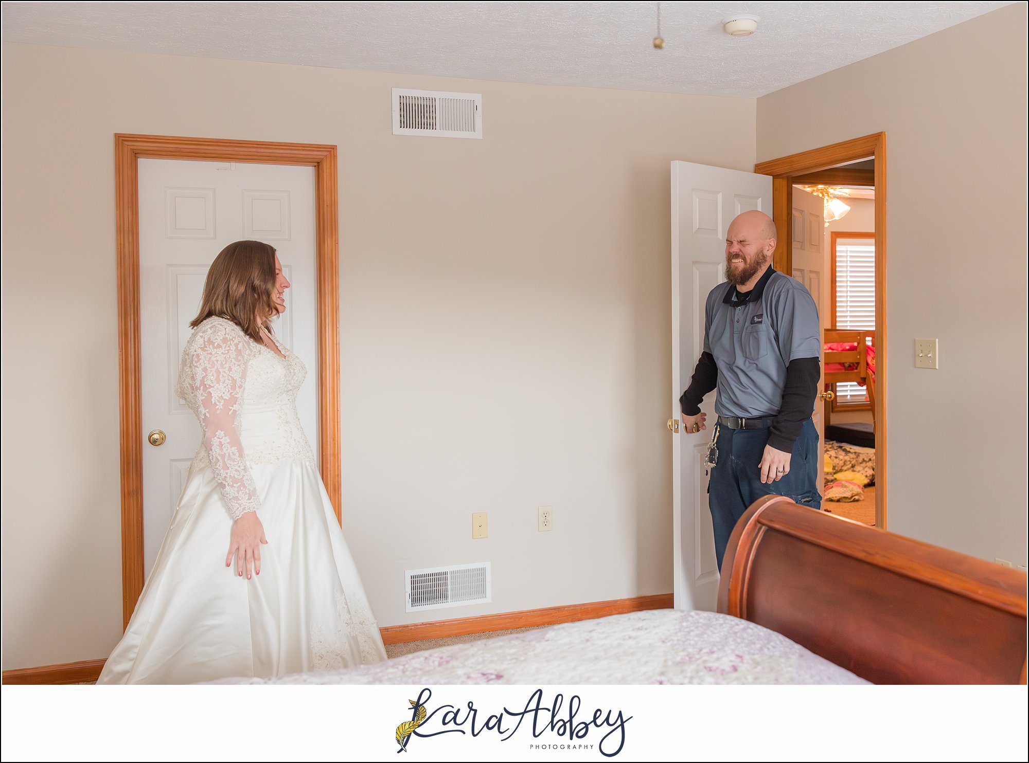 Winter Snowy Bridal Portraits in White Oak, PA