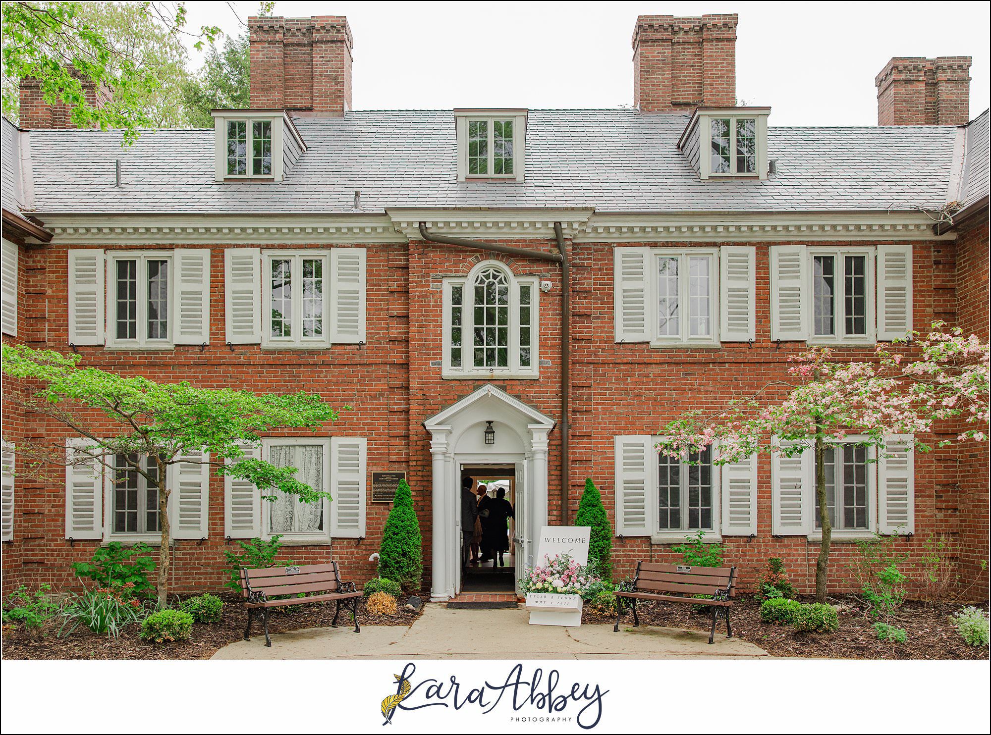 Intimate Spring Robin Hill Center Wedding in Coraopolis, PA