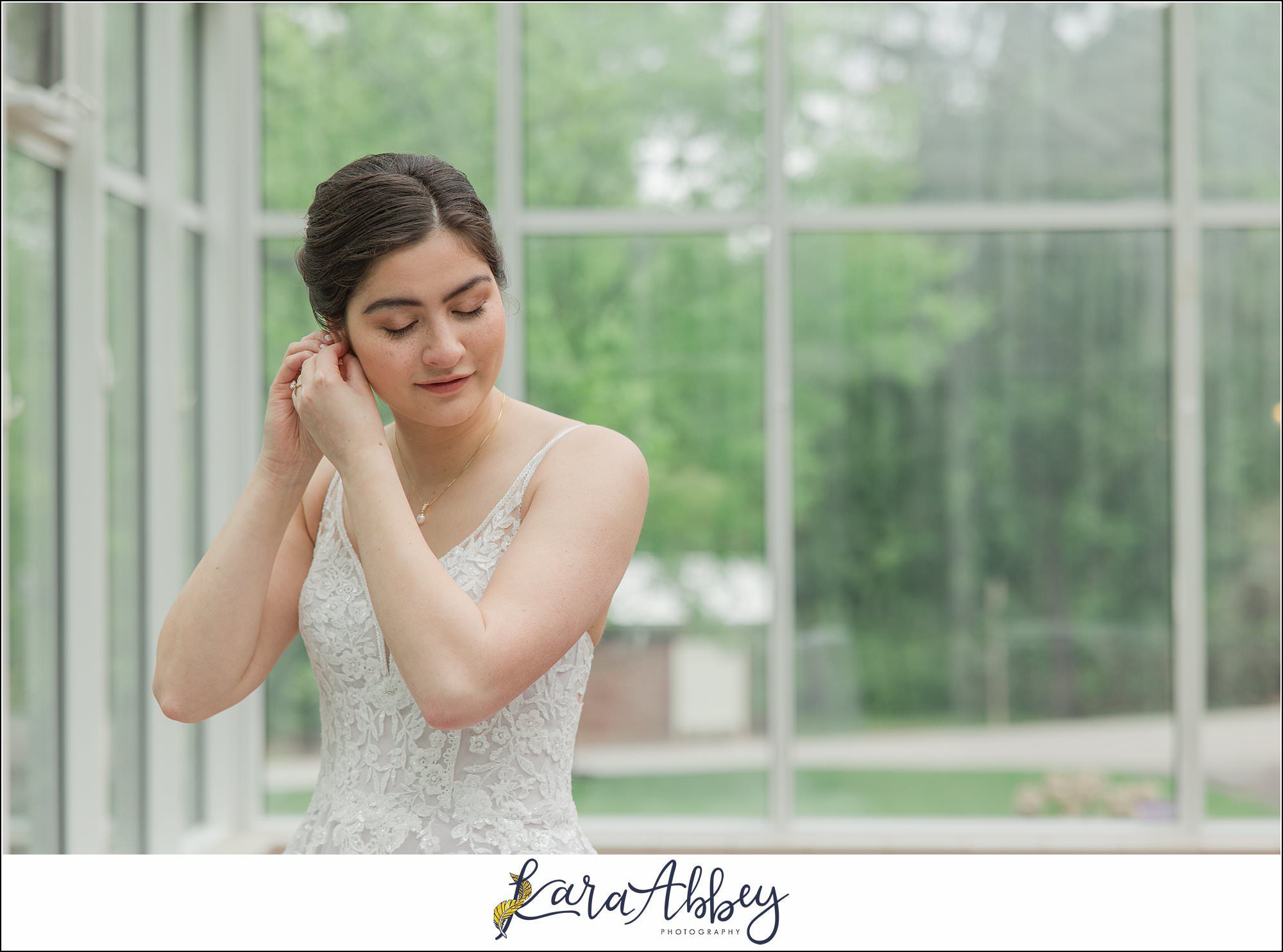 Intimate Spring Robin Hill Center Wedding in Coraopolis, PA