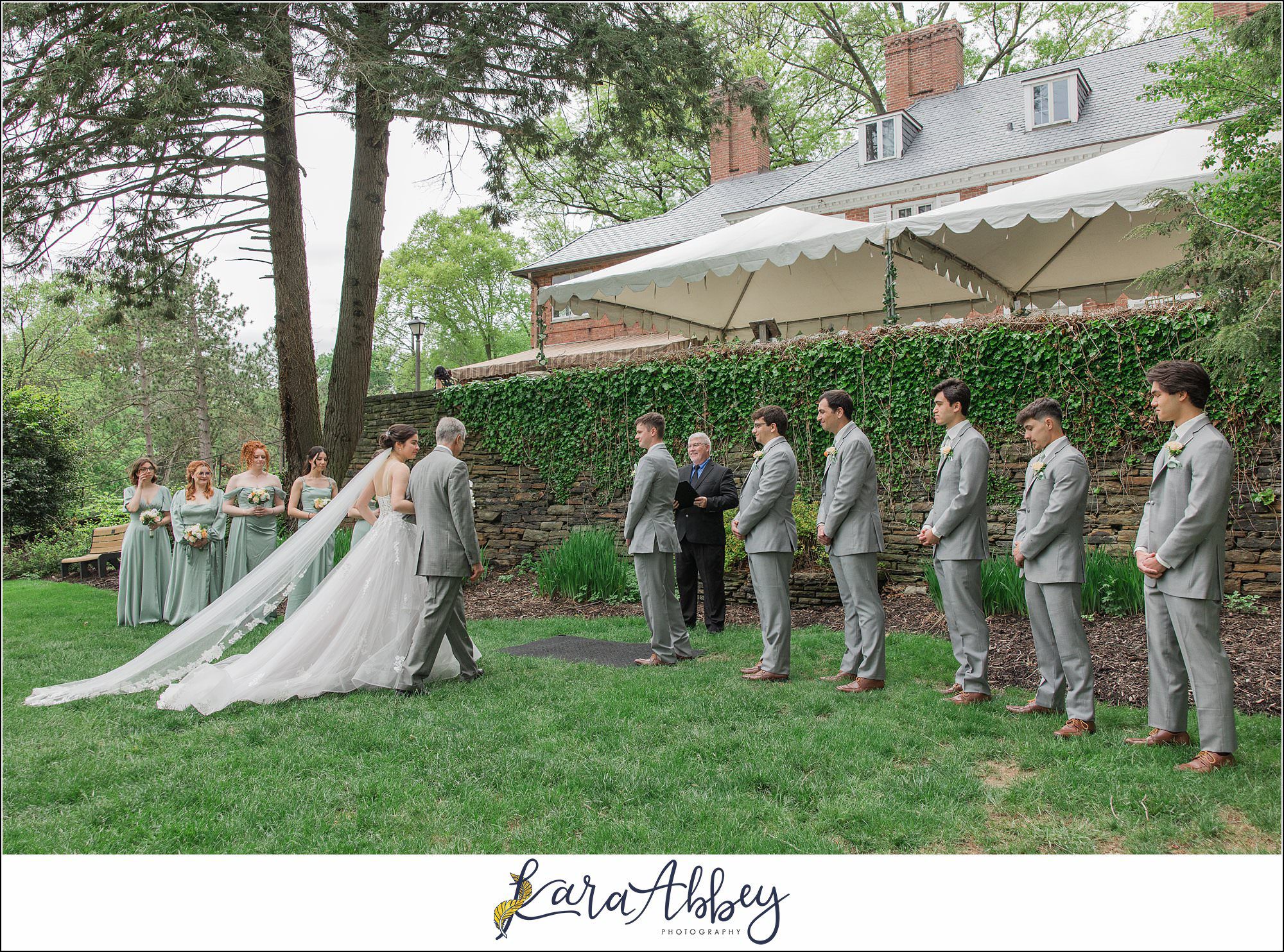Intimate Spring Robin Hill Center Wedding in Coraopolis, PA