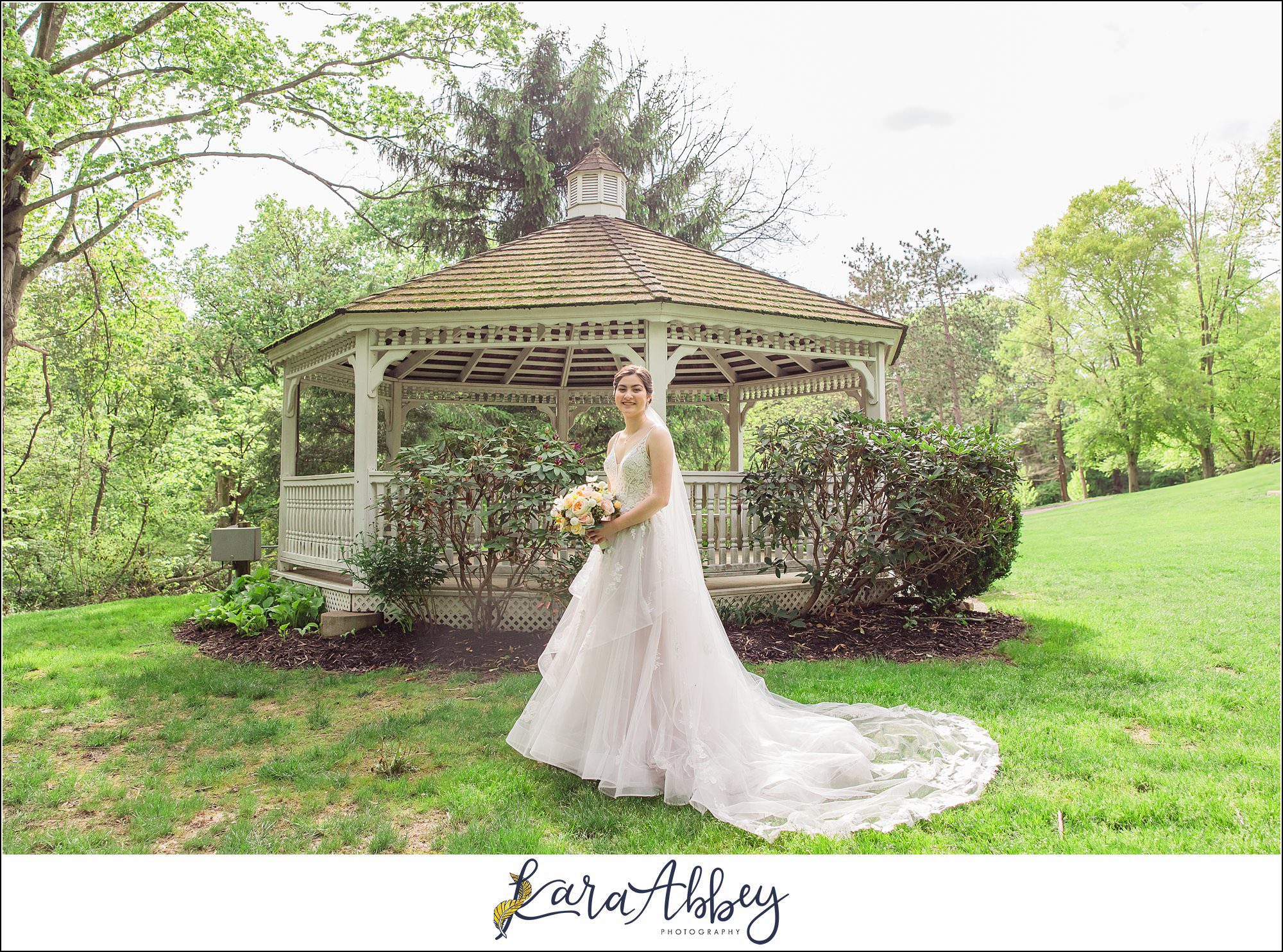 Intimate Spring Robin Hill Center Wedding in Coraopolis, PA