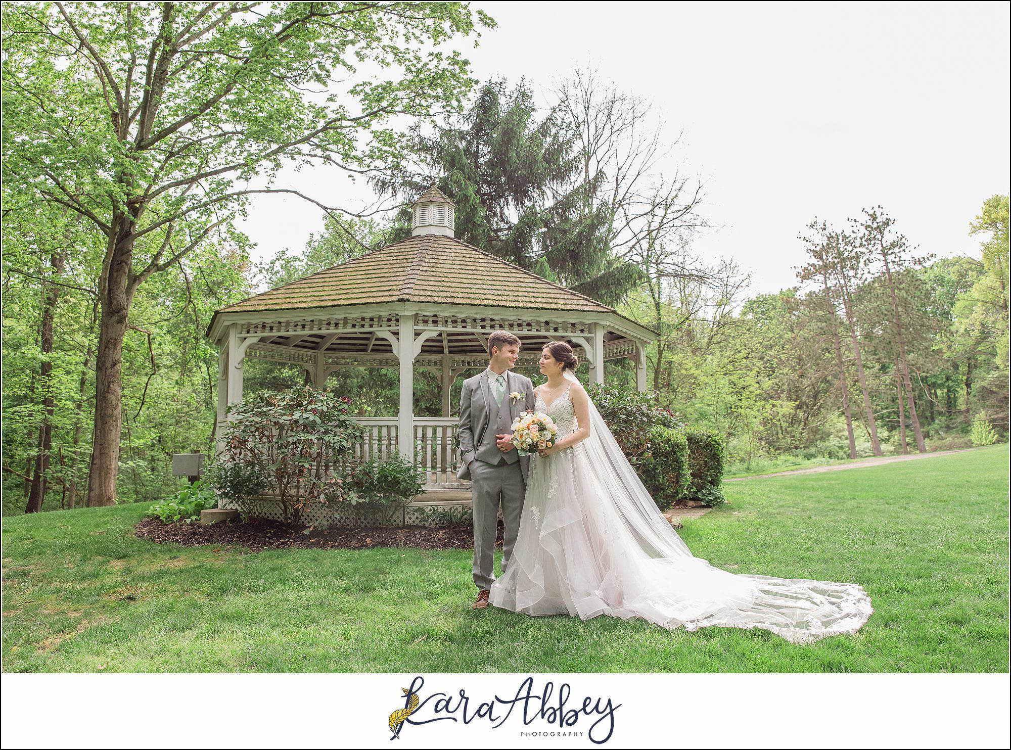 Intimate Spring Robin Hill Center Wedding in Coraopolis, PA