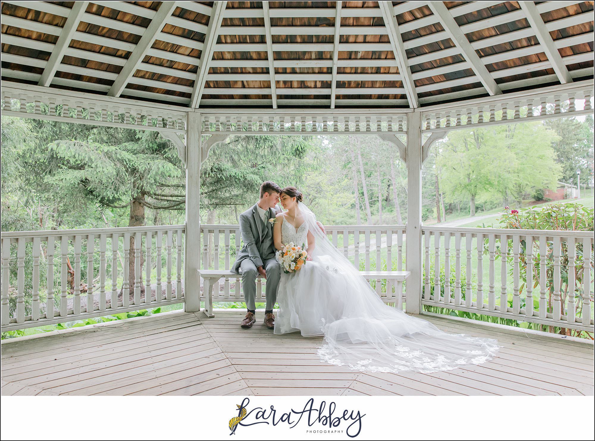 Intimate Spring Robin Hill Center Wedding in Coraopolis, PA