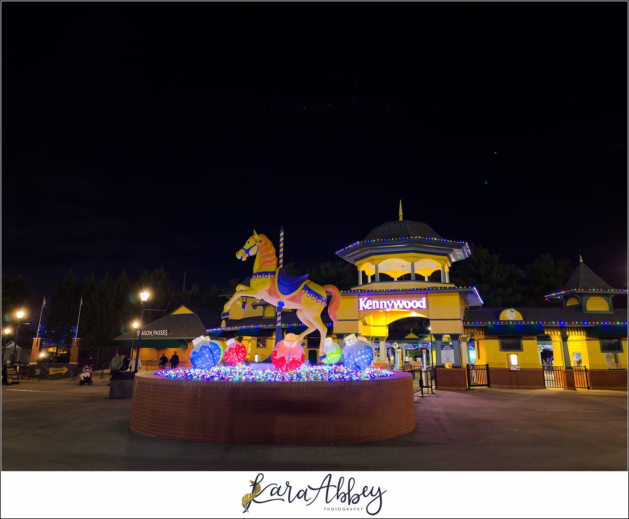 Kennywood Park Holiday Lights 2025